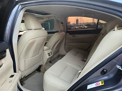صورة مصغرة 13 لـ 2013 Lexus ES-SERIES