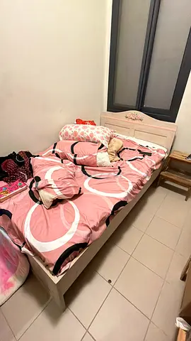 Home center bed for free