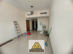 Annual rental: 1-bedroom apartment with a living room in Mushairif, Ajman. 2 bathrooms, built-in war