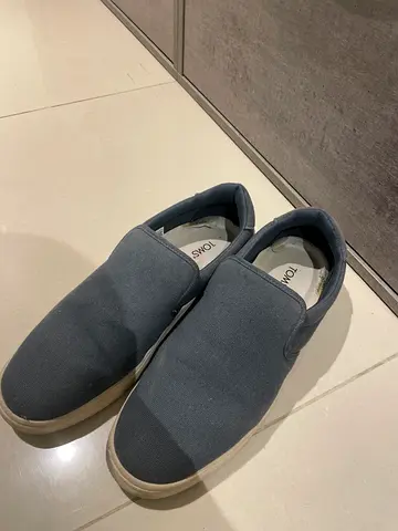 Mens grey slip-on canvas shoes (TOMS) - size 46, lightly used