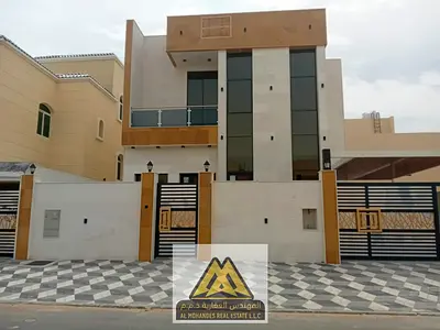 فيلا واسعة مع غرفة خادمة ومساحات مميزة في موقع راقٍ مناسبة للعائلات وبأفضل قيمة للإيجار