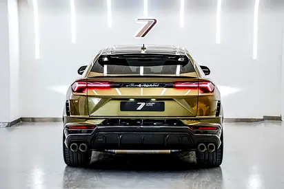 2023 Lamborghini URUS photo 6