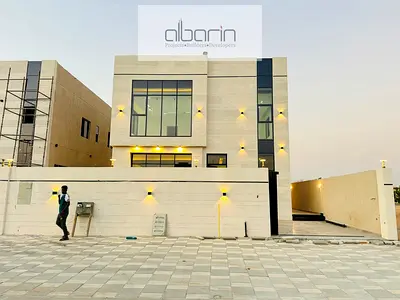 فيلا مميزه للبيع بعجمان منطقه الزاهيه ٥ غرفه ماستر ومجلس منفصل
