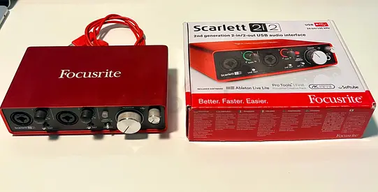 Focusrite Scarlett 2i2 2nd Gen USB Audio Interface with original Box