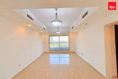 Chiller Free | Vacant | Near Metro And Park