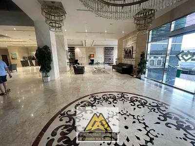 3 rooms and a large living room with a balcony offering an open view in Tower Concrete, close to all services and main roads.