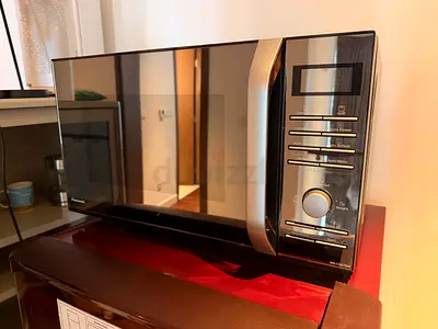 Panasonic NN-CD67MB 4-in-1 Convection Microwave – 27L, Barely Used