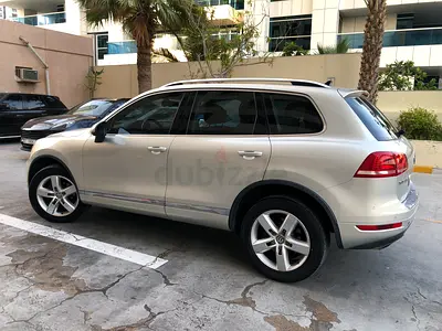 Price reduce!! Super price for LOW MILEAGE Touareq 2013 with service history!!