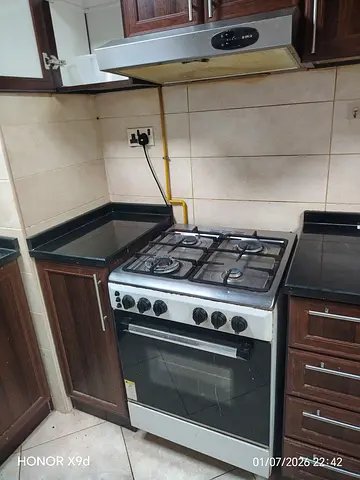 Used freestanding gas oven and stove in working condition