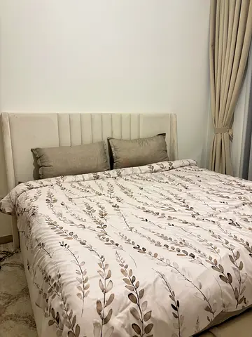 King upholstered bed frame with headboard and mattress (light beige)