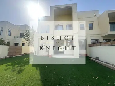 Villa Type D | Single Row | 3BR + Maid | Bishop & Knight