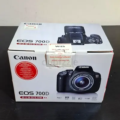 Canon EOS 700D with EF-S 18-55mm IS STM kit - Boxed