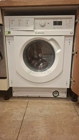 Ariston built-in washer Dryer 7/5 same like new condition