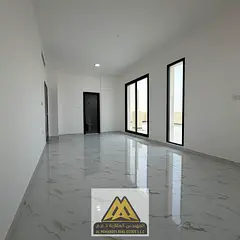 Spacious bedroom and living room Very large roof terrace 2 bathrooms (master bathroom + guest bathro