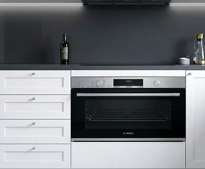 Bosch Built-In Full Electric Oven 90cm – Like New | Premium German Engineering