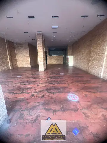 Massive 1,500 Sq Ft Commercial Shop for Annual Rent in Al Nakheel Ajman – Second Line from Corniche