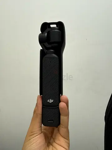 DJI Osmo Pocket 2 handheld gimbal camera - compact, foldable
