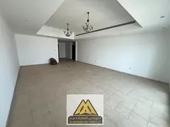 Annual rental: Luxury 3-bedroom apartment with a living room in Al Rashidiya 3, Ajman. 5 bathrooms,