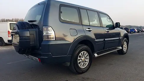 Reliable Mitsubishi Pajero 2010 | GCC Specs | Well Maintained
