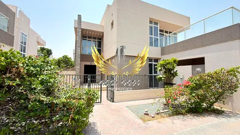 فيلا فسيحة من 5 غرف نوم | فلل السدر | تصميم الزاوية | تراسات مطلة على الحديقة