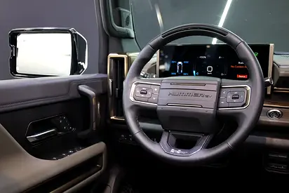 صورة 4 لـ 2024 GMC HUMMER
