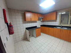 HUGE SIZE 2BHK FOR FAMILY IN MEENA BAZAR JUST IN 68K CLOSE TO METRO
