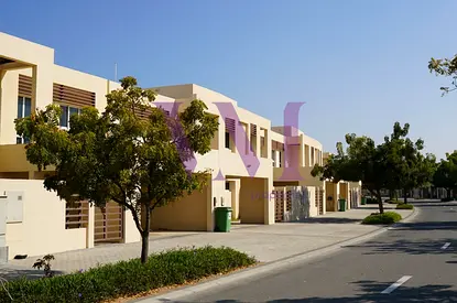 Community View | Fully Furnished | Spacious living