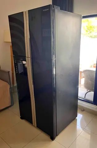 Hitachi fridge for sell