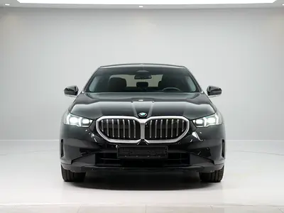 BMW 5 Series 520i, миниатюра 5