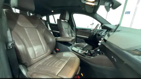 2020 BMW X4 缩略图 6