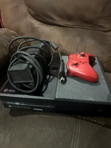 Xbox one with controller and Kinect (urgent sell)