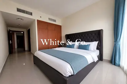 FULLY FURNISHED | MID FLOOR | VACANT NOW
