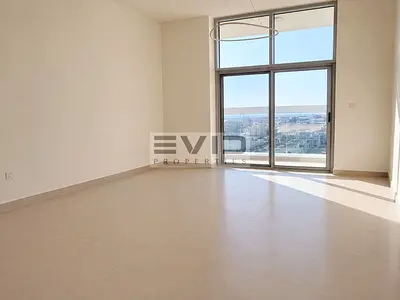 2BR Apartment | Open View | Balcony