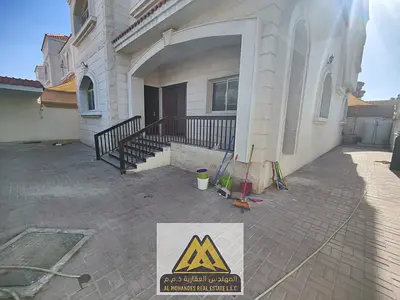 Al Mowaihat 2, Ajman, offering a strategic location suitable for both residential and commercial use. This makes it an excellent opportunity for famil