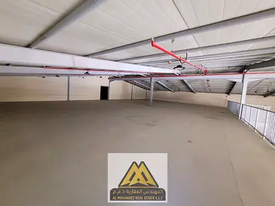 مستودع المساحة: 12,500 قدم مربع الكهرباء: 125 كيلوواط (125 KW) فرصة مميزة للمصانع والشركات الكبرى،