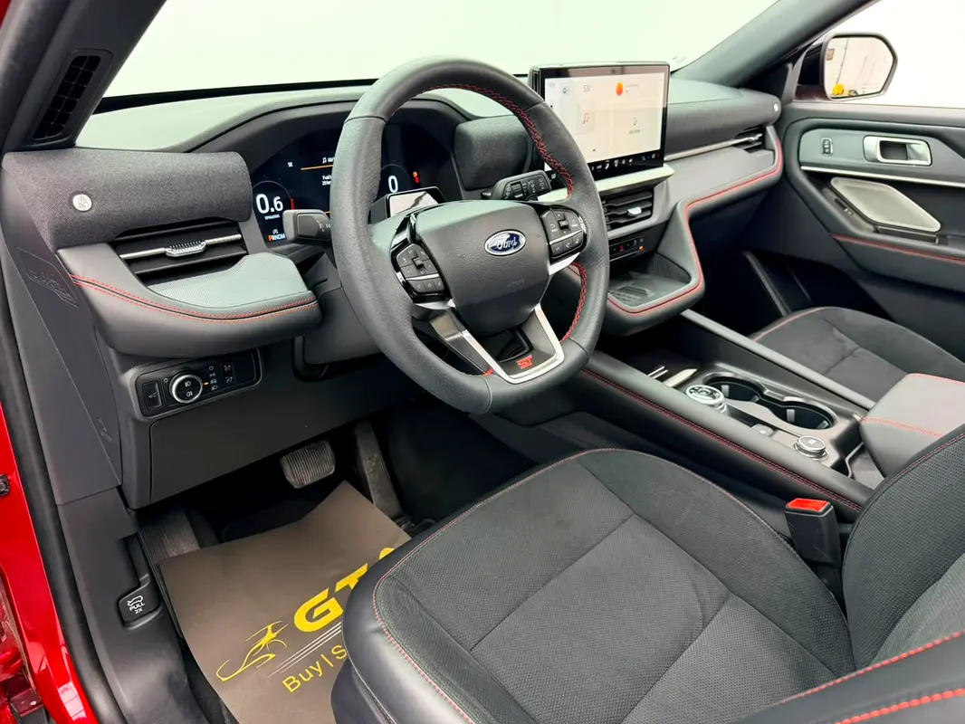 Ford Explorer 2025