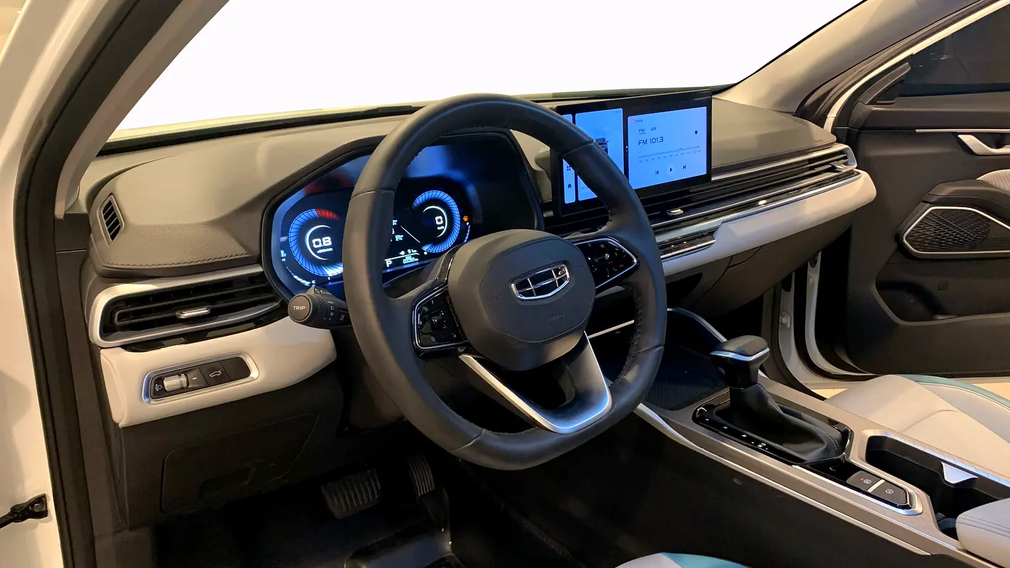 Geely Emgrand 2025