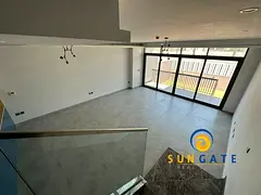 private garden , premium finishes , nearby park