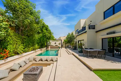 Fully Upgraded Turnkey Home Within Meadows