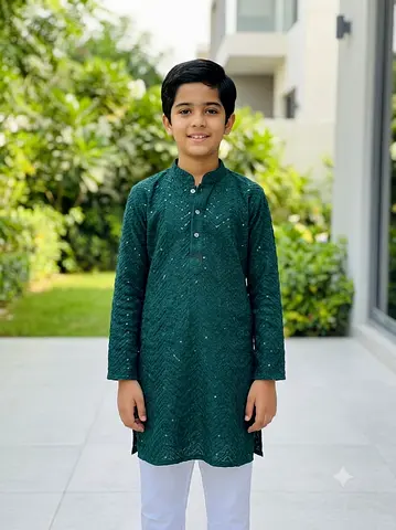 Green boys traditional kurta - good condition, size approx 8-10
