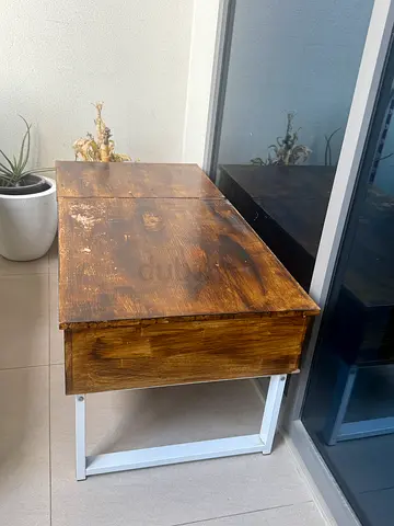 Multi-Functional Lift-Top Wooden Coffee Table / Storage Table – Excellent Condition AED 100
