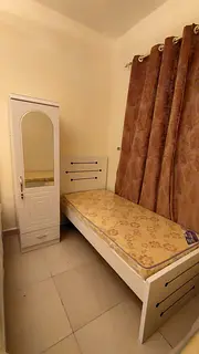 Bedspaces near souq extra DSO