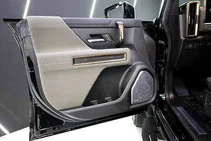 صورة 13 لـ 2024 GMC HUMMER