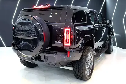 صورة 15 لـ 2024 GMC HUMMER