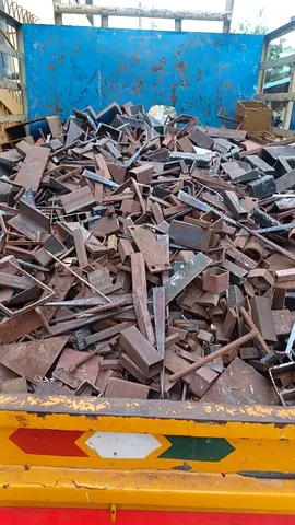 Mixed steel scrap offcuts and brackets - bulk lot 📢 CASH FOR SCRAP – BEST RATES GUARANTEED! 💸
Go