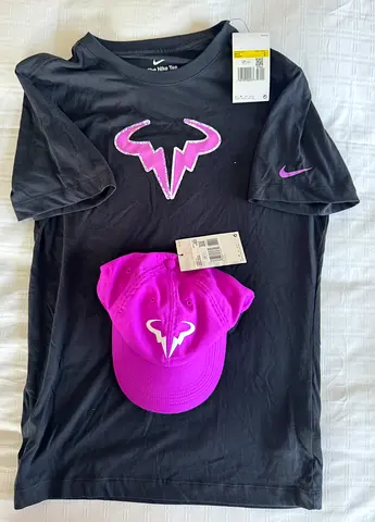 Nike Rafael Nadal bull logo T-shirt size S  + matching cap free size - brand new with tags