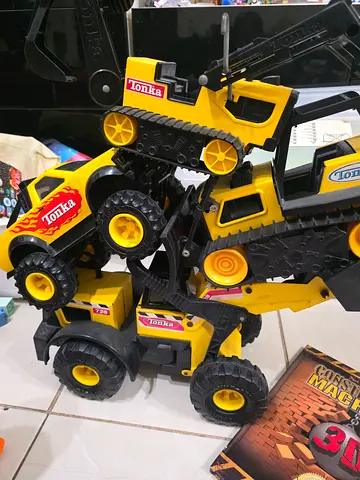 Tonka backhoe Construction vehicle