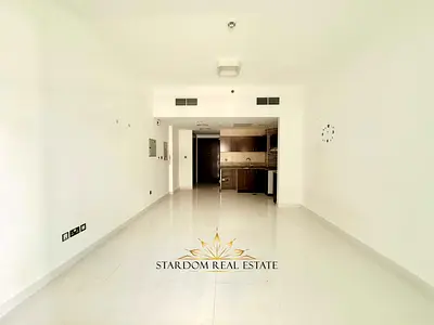 Open-Plan Studio | Balcony | Downtown City View