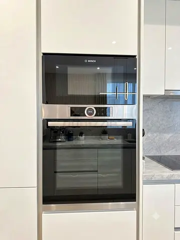 Bosch Series 8 Built-In Oven Microwave Set – Excellent Condition | Premium German Engineering