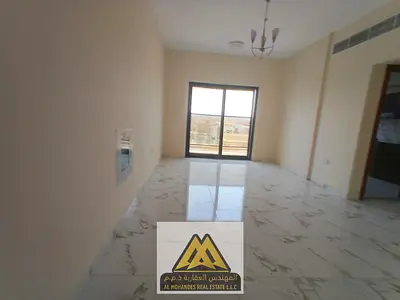 مساحة مناسبة | تصميم عملي | غرفتين وصالة مع بلكونة | تكييف مركزي | ثاني ساكن | صيانة مجانية على المالك | موقع حيوي قريب من جميع الخدمات